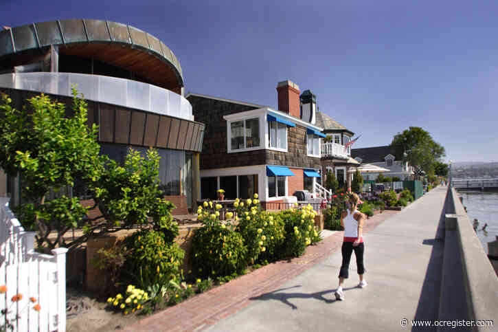 Oceanfront boardwalk on Balboa Peninsula closed Friday as Newport Beach gears up to stop crowd surges