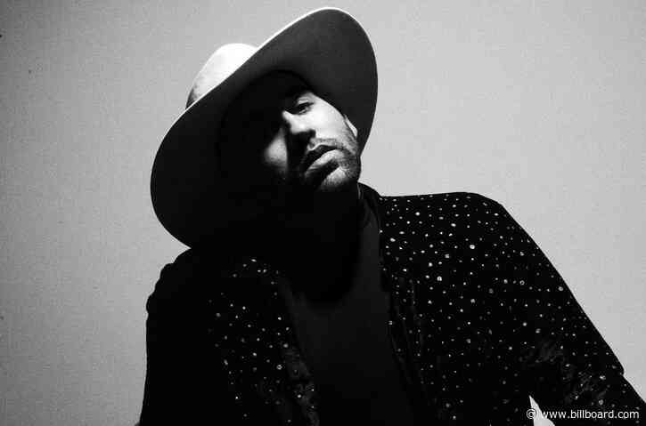 Parson James Gets ‘Vulnerable’ on Demo for His New Single ‘Fallin on Me’
