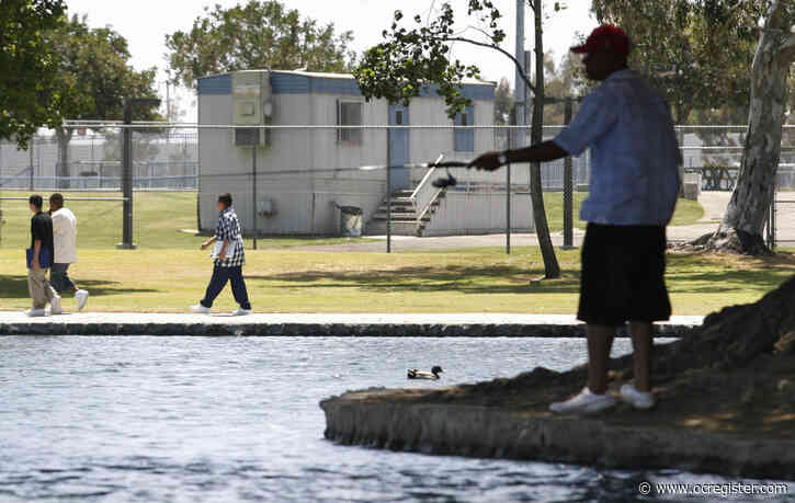 Santa Ana keeps parks open, closes some parking lots, exercise areas, zoo due to coronavirus