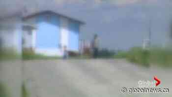 Group calls on Saskatchewan government to put a halt on aging out young people in their care