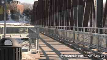 City implements one-way rules for pedestrians using Traffic Bridge.