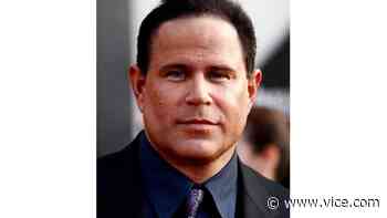 This 'Entrepreneur' Is the First Guy Charged by the FBI for Pushing a Fake Coronavirus Cure - VICE UK