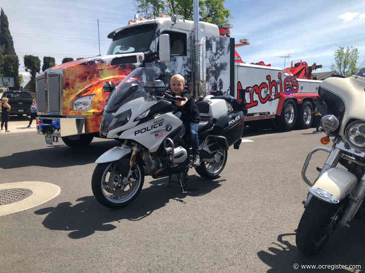 No party? No problem; Officers serenade 6-year-old boy whose birthday bash was canceled because of coronavirus