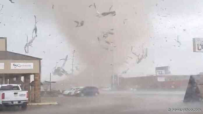 Violent Tornado Rips Through Arkansas Town, Injuries Reported