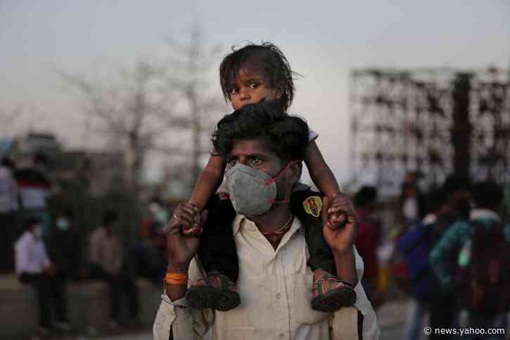 Modi apologizes to Indians for 21-day lockdown hardships