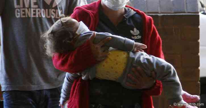 Citing coronavirus, judge orders efforts to release migrant children