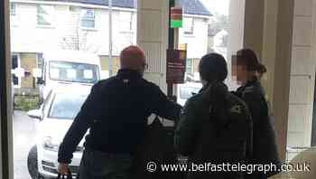 Shopper shows support for NHS paramedics by paying their bill