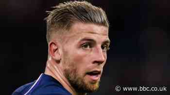 Alderweireld donates tablets so isolated people can speak to loved ones