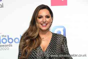 Kelly Brook: Paul Hollywood was 'terrifying' on Bake Off - St Helens Star