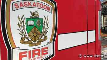 Saskatoon police, firefighters rescue 2 people from river on weekend