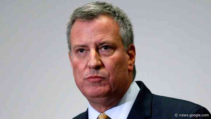 Live: NYC Mayor de Blasio speaks to press after USNS Comfort docks - Fox News