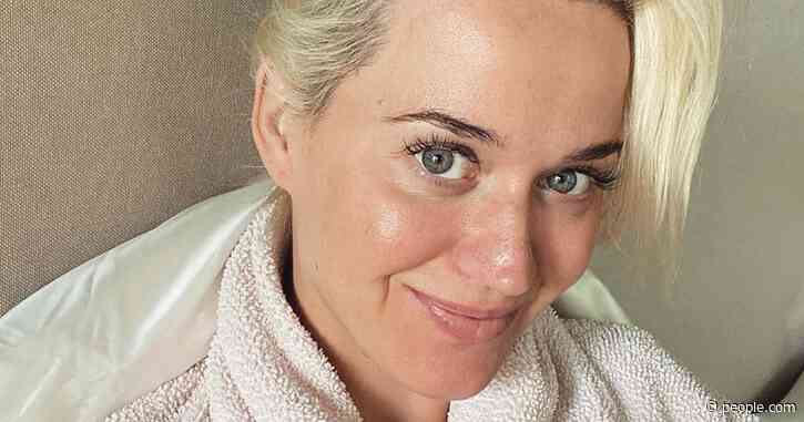 Pregnant Katy Perry Shares Makeup-Free Selfie While Self-Isolating: 'Blackheads and All Baby'