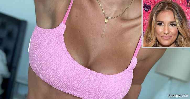 Jessie James Decker Shows Off 'Extremely Loose Skin' on Her Stomach After 3 Kids: I'm 'Insecure'