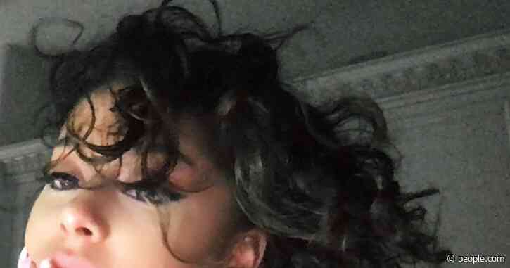 Ariana Grande Looks Unrecognizable as She Reveals Her Natural Curly Hair – and Her Fans Love It