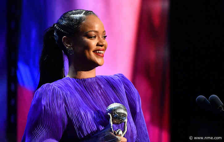 Rihanna addresses delay of new album: “If I feel it, I’m putting it out”