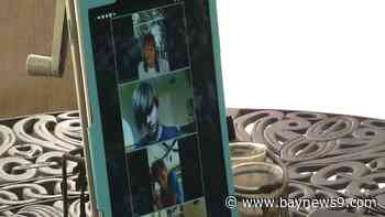 Oldsmar Performing Arts Teacher Moves Classes Online - Bay News 9