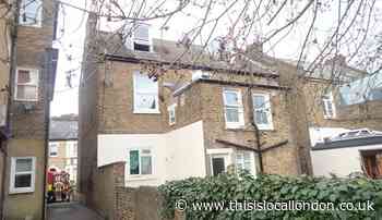 Man rescued and taken to hospital after Tooting house fire