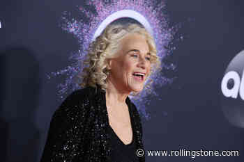 Watch Carole King Adapt ‘You’re So Far Away’ for the Age of COVID-19