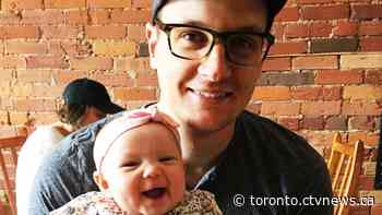 Nurse almost brought to tears as Toronto neighbourhood cheers for health-care workers - CTV News