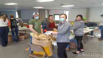 Local FFA Chapter and Agriculture teacher donate 10,000 meals - WSIL TV