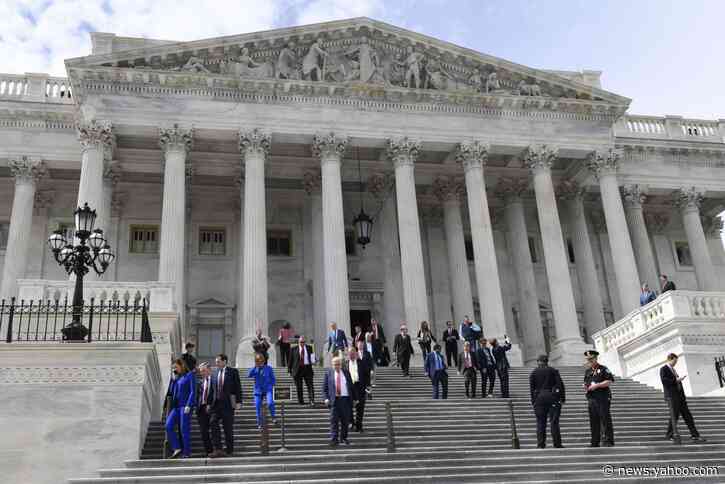 Democrats proposing commission to study US pandemic response