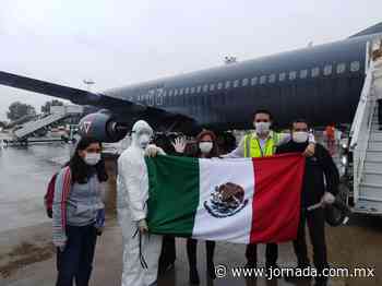 Vuelan de regreso a México 280 connacionales desde Buenos Aires - La Jornada