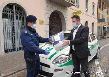 Il Rotary Club Milano nord dona 100 mascherine a Castano Primo, realizzate dai migranti - Varesenews