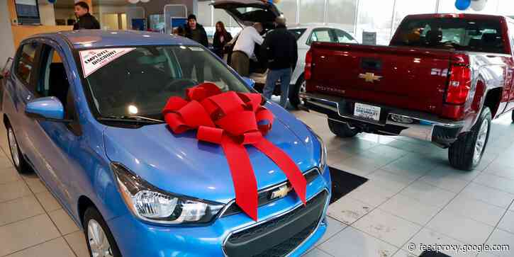 Automakers just reported big coronavirus-related sales dips, but the worst is yet to come (GM, F, FCAU)