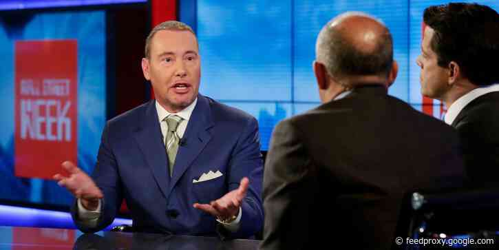 'Let them go bankrupt': Billionaire bond king Jeffrey Gundlach says the government should let cash-strapped airlines go belly-up — and intervention will just end up juicing their profits