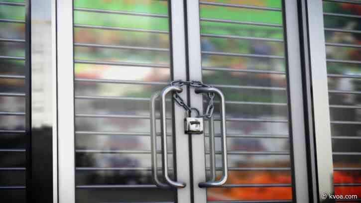 A record 6.6 million seek US jobless aid as layoffs mount