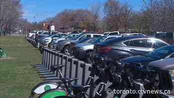 Toronto mayor calls for blitz as residents continue to access shuttered sports fields