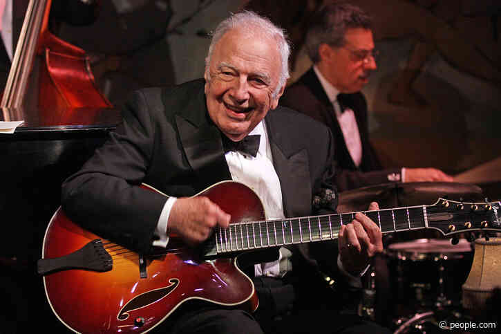 Bucky Pizzarelli, Jazz Guitarist and Former Tonight Show Band Member, Dies at 94 After COVID-19 Diagnosis