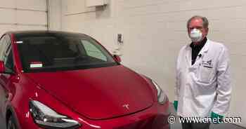 Tesla Model Y teardown begins with Sandy Munro     - Roadshow