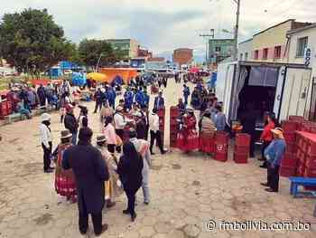 Bandas de música que participaron de una fiesta en Patacamaya se presentan voluntariamente al SEDES de Oruro - FmBolivia