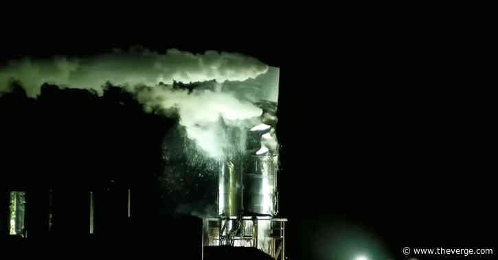 A third prototype of SpaceX’s Starship rocket bursts on the test stand