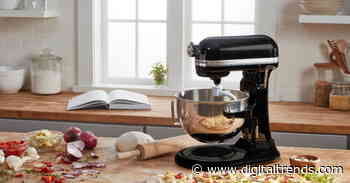 Best Buy discounts KitchenAid blenders, food processors, brewers, and mixers