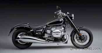 BMW's prewar-inspired R18 boxer motorcycle makes its production debut     - Roadshow