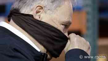 Trump promotes voluntary use of cloth masks to stem COVID-19