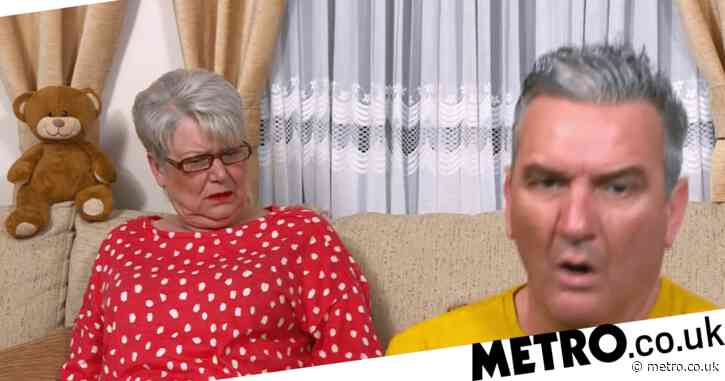 Gogglebox fans left howling after Lee Riley rips jeans attempting Joe Wicks workout