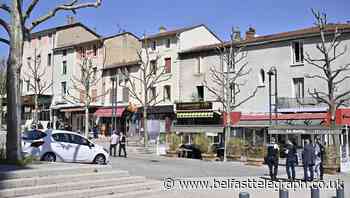 Knifeman kills two in attack on passers-by in France