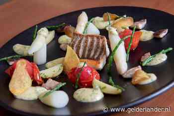 Topkoks koken thuis: Tonny van de Kromme Dissel uit Heelsum maakt asperges met zeebaars