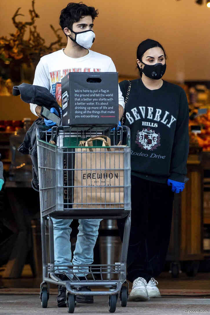Demi Lovato and Boyfriend Max Ehrich Go Grocery Shopping with Masks and Gloves amid Coronavirus Outbreak