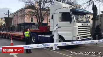 Dundalk ATM thefts: Two men charged after cross-border chase