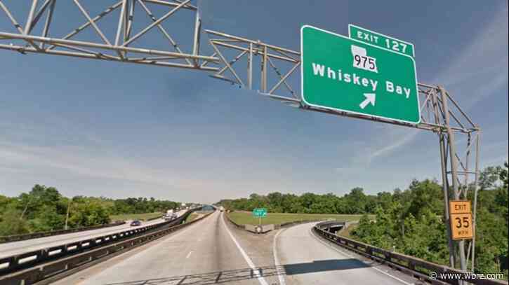Fatal crash leads to closure of I-10 West at Whiskey Bay exit