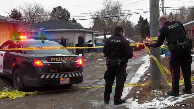 Separate shooting and stabbing attacks in Forest Lawn send 2 to hospital