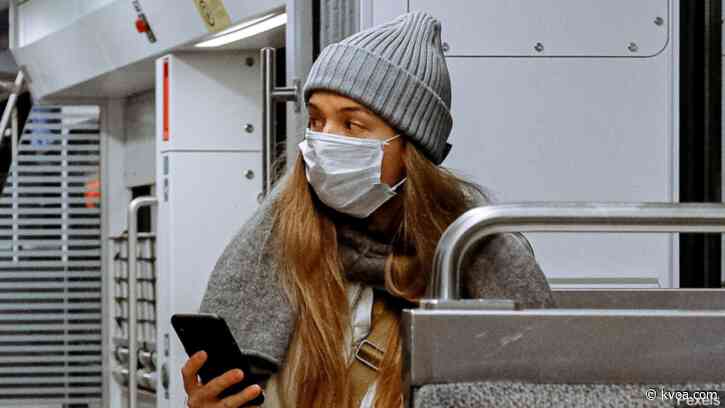 The CDC now recommends wearing a mask in some cases – a physician explains why and when to wear one