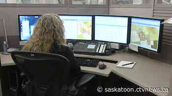 COVID-19: As precaution, Sask. paramedics will give patients masks to wear