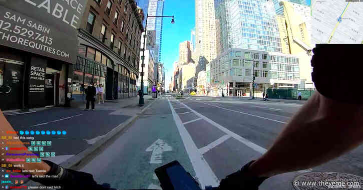 The best thing I saw on Twitch today was a bike messenger riding around Manhattan