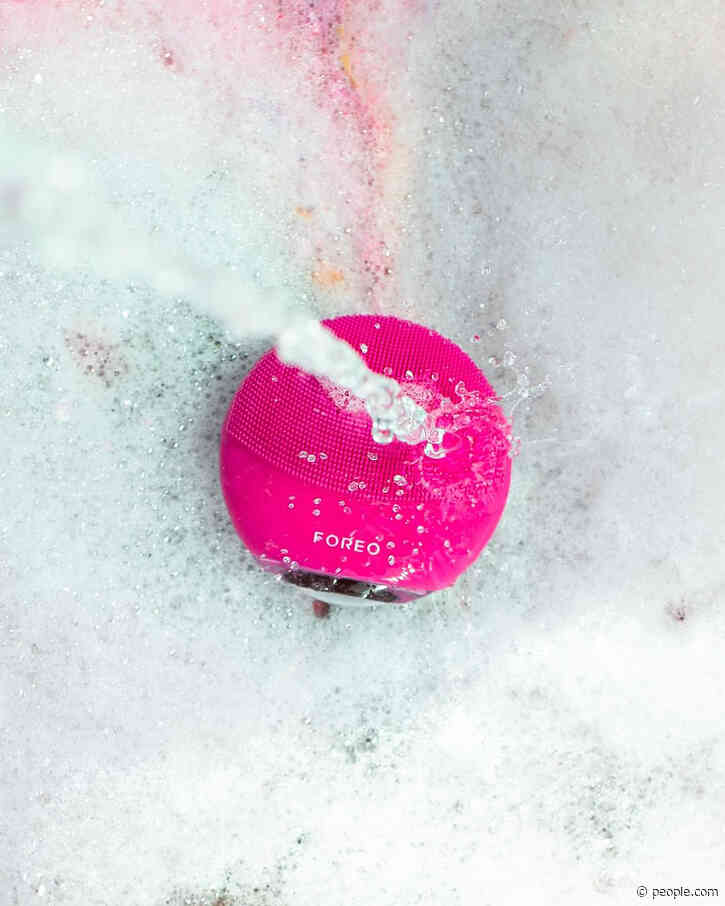 This Celeb-Approved Skincare Device Is the Closest Thing to a Salon-Quality Facial at Home