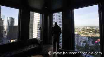 Small Houston businesses dash for loans aimed at keeping people working during coronavirus crisis - Houston Chronicle